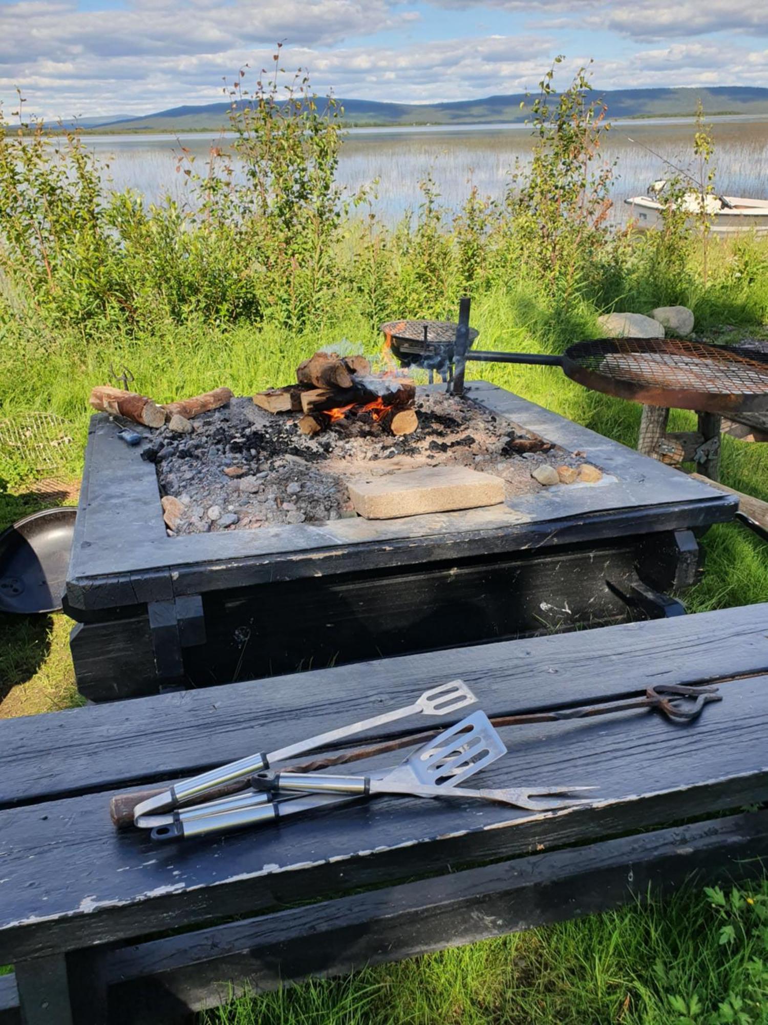 Camp Caroli Hobbit Hut Villa Jukkasjärvi Eksteriør billede